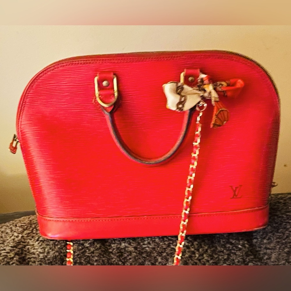 Authentic Louis Vuitton Alma Epi Red Leather tote bag